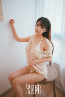 女大学生的美发沙龙