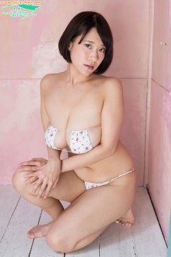 美女扒开屁股让男人桶尿口